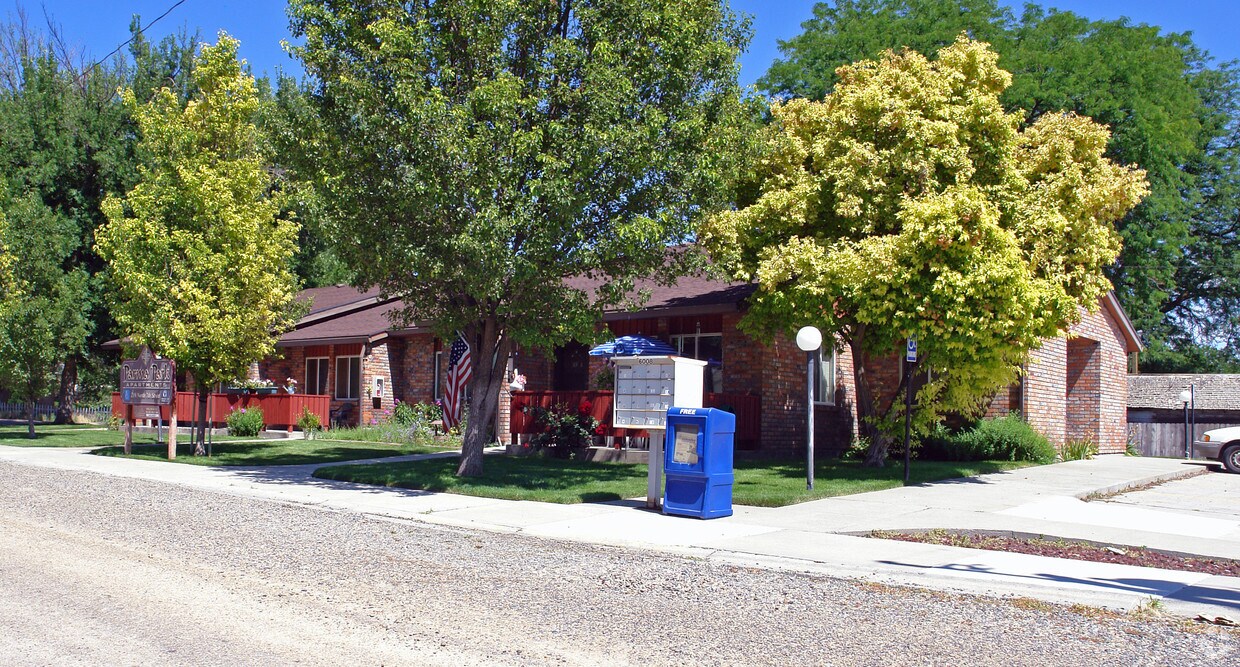 Parma Park Apartments in Parma, ID
