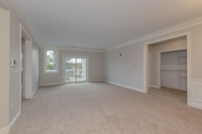 Foto del edificio - 70 Fordway Ext