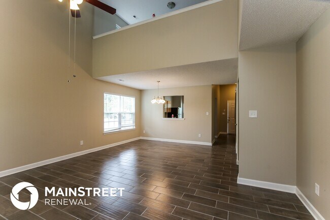 Foto del edificio - 4700 Capstone Dr
