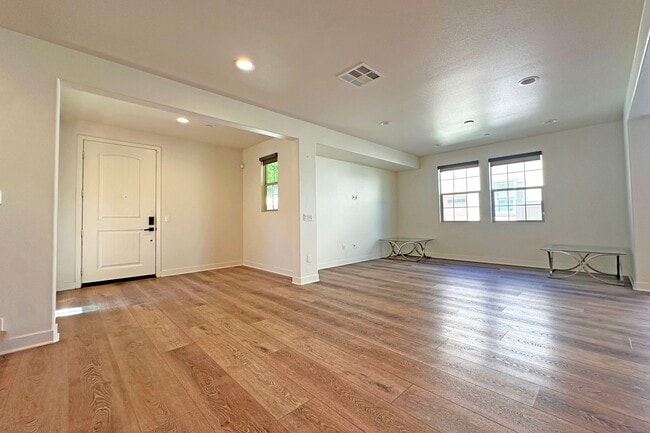Building Photo - 1635 Faldo Ct