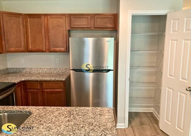 Foto del edificio - 8349 Homeport Ct