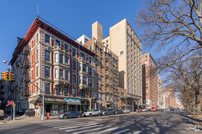 Building Photo - 407 Central Park W