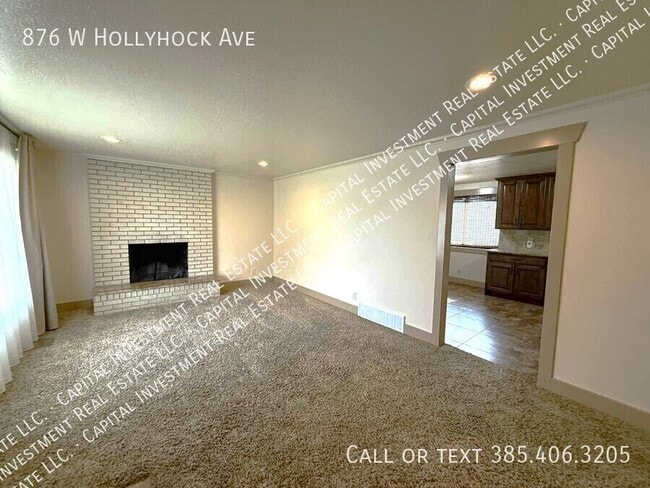 Building Photo - 876 Hollyhock Ave