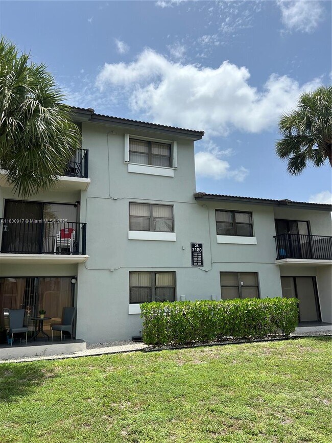 Building Photo - 7180 NW 179th St