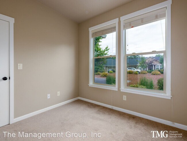 Foto del edificio - 3 br, 2 bath House - 8129 NE 20th Street