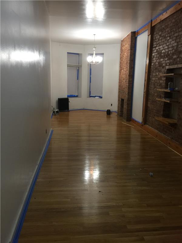 Building Photo - 319 3rd St