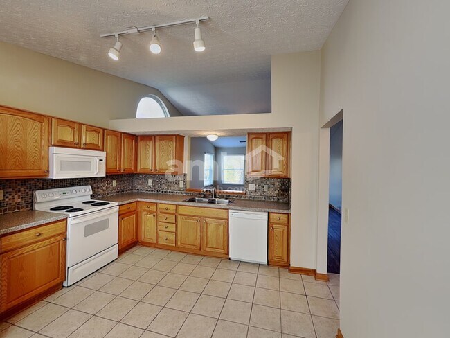 Foto del edificio - 7898 Antonio Ln