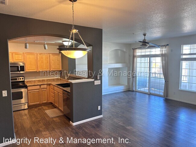 Building Photo - 2 br, 2 bath House - 452 Black Feather Loo...