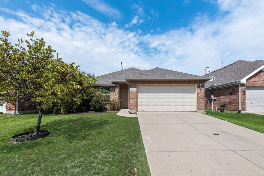 Primary Photo - 5036 Birchwood Dr