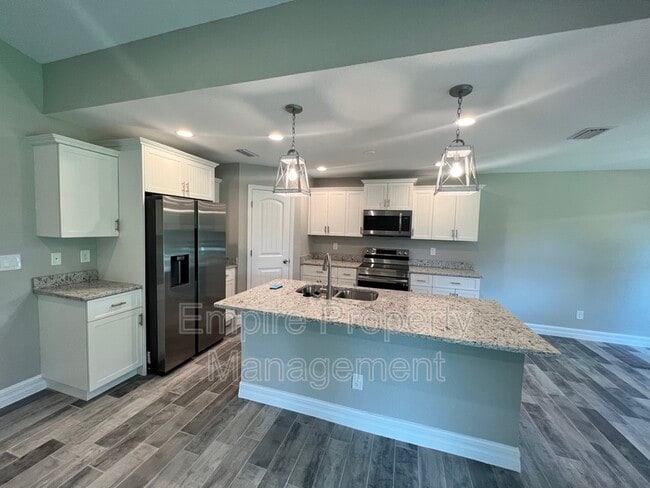 Building Photo - 134 Swan Dr