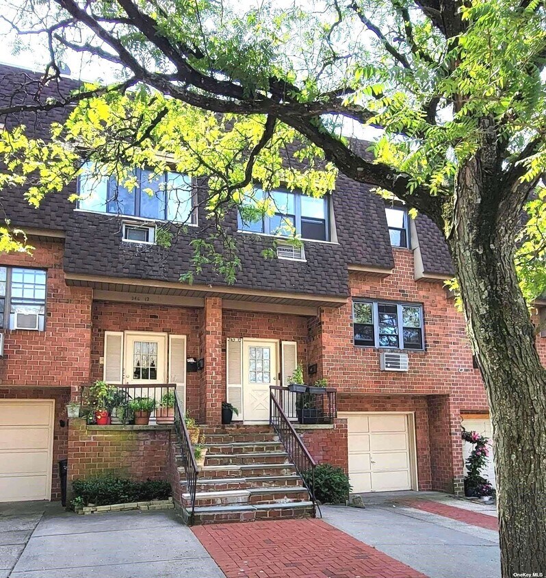 Foto principal - 240- 10-240-69 69th Ave