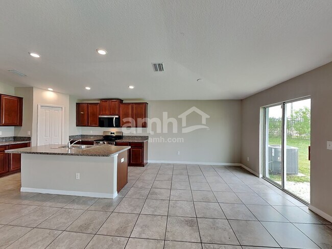 Foto del edificio - 1629 Climbing Dayflower Dr