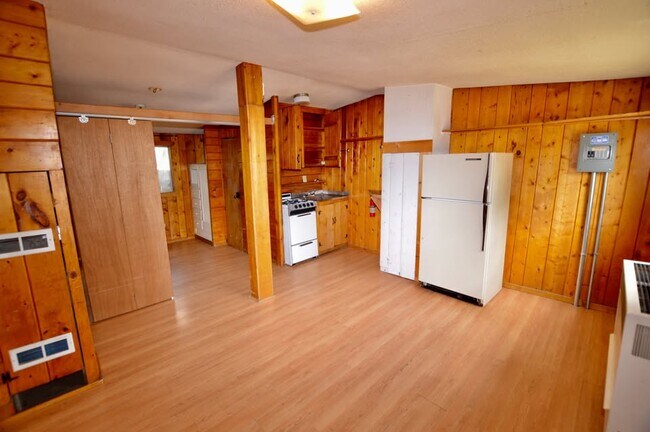 Foto del edificio - 1206 W Tomichi Ave