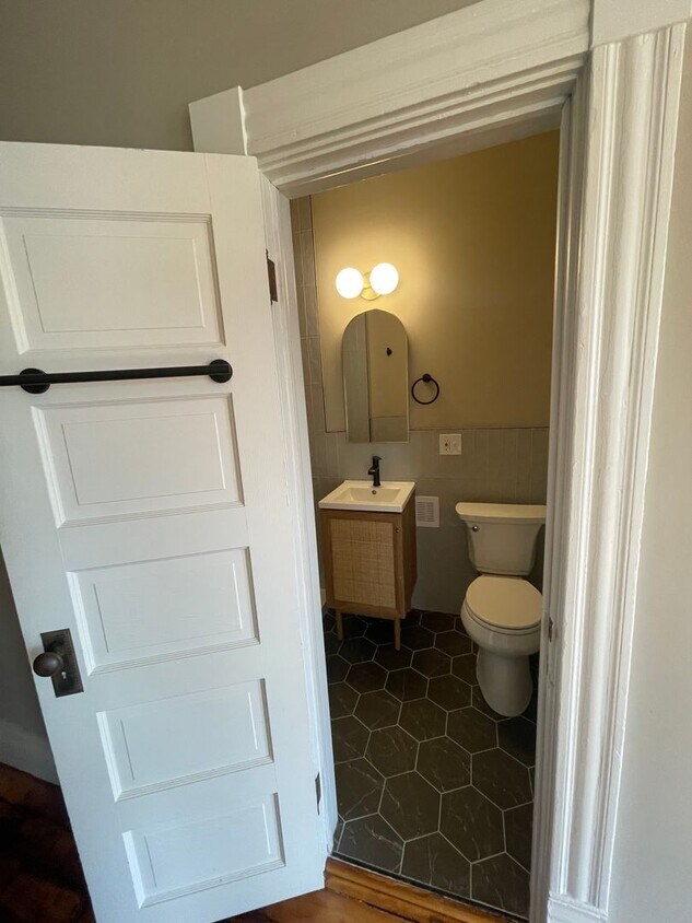 Foto del edificio - Brand New 1 Bedroom Apartment