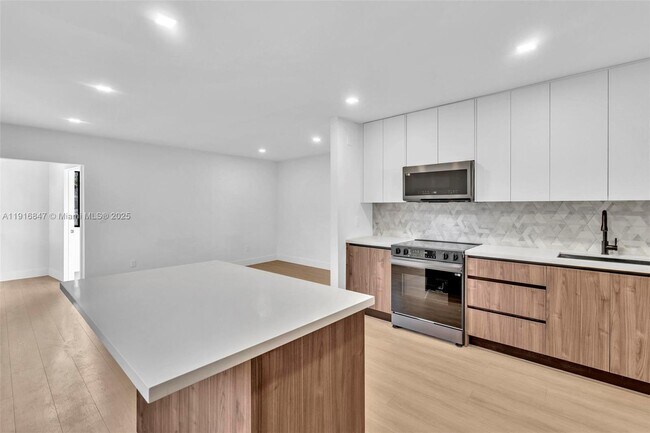 Foto del edificio - 1123 NE 1st Ave.