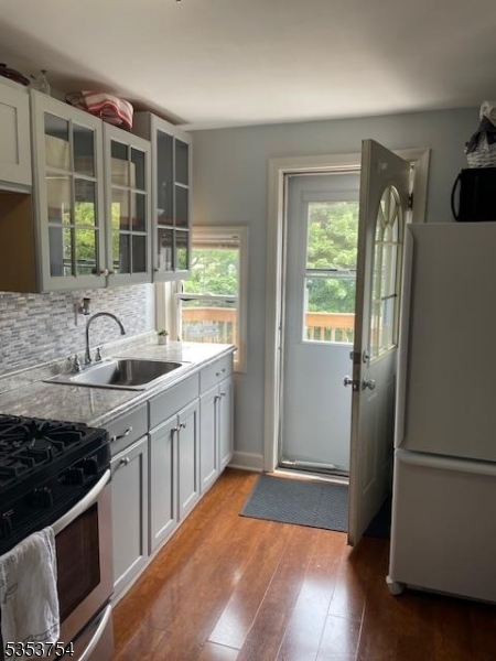 Primary Photo - 153 Valley Rd