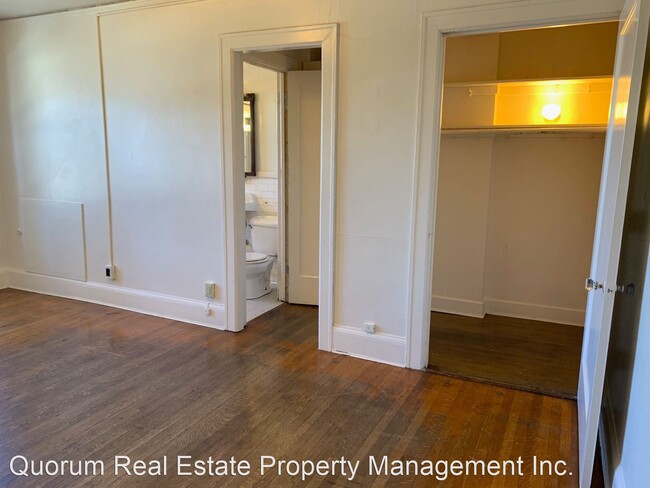 Foto del edificio - 1315 NE 47th St
