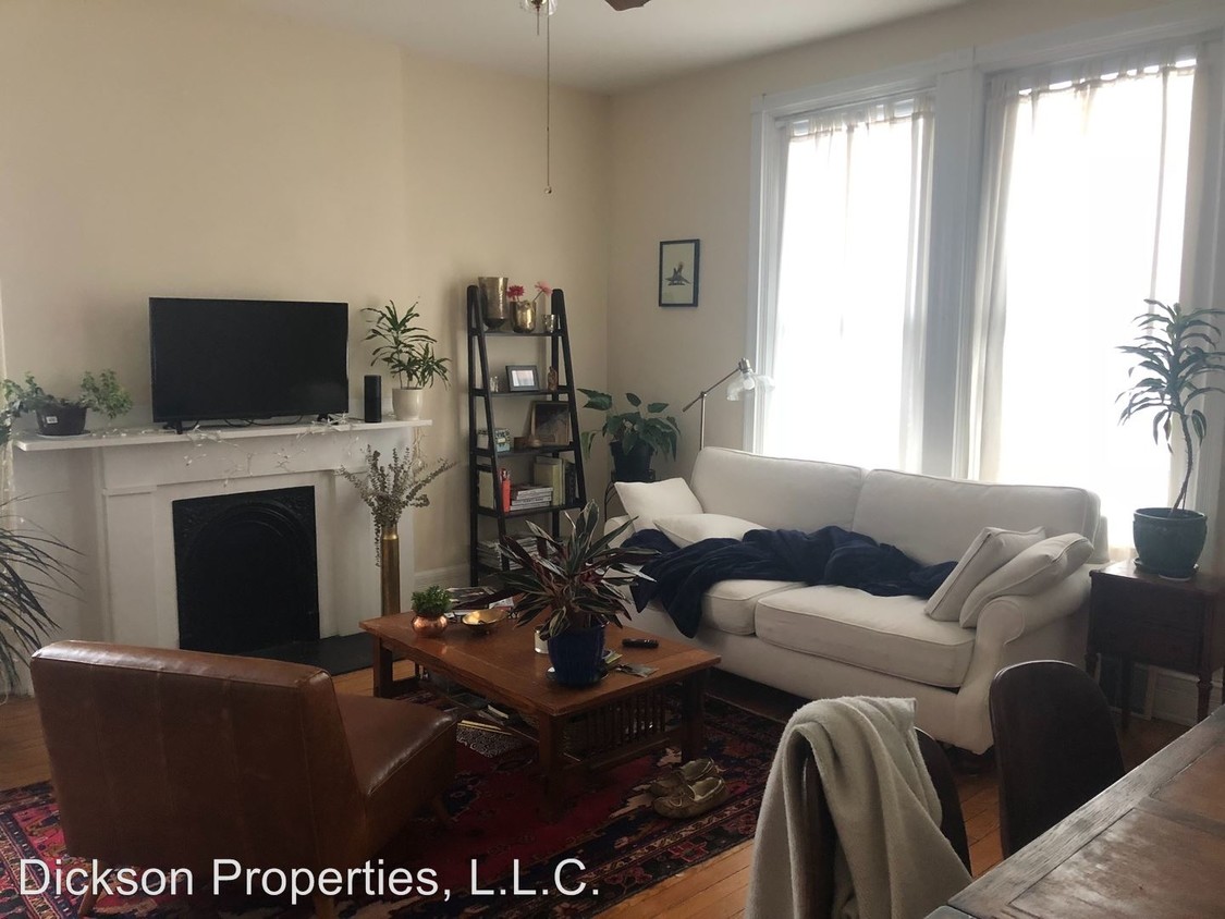 Primary Photo - 2 E Franklin St