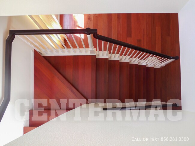 Building Photo - 4460 Calle Mar De Armonia