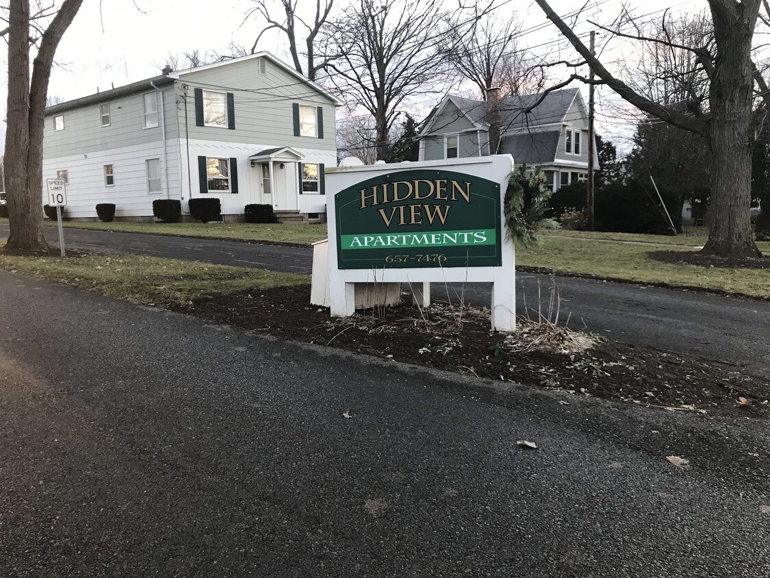 8 E Main St, Bloomfield, NY 14469 8 E Main St Bloomfield, NY