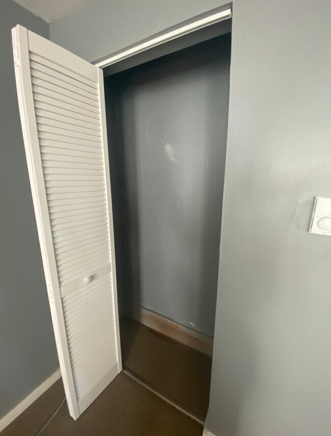 5 Wright St Unit 1, Gardner, MA 01440 Apartments in Gardner, MA