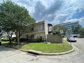 Building Photo - 2327 Branard St