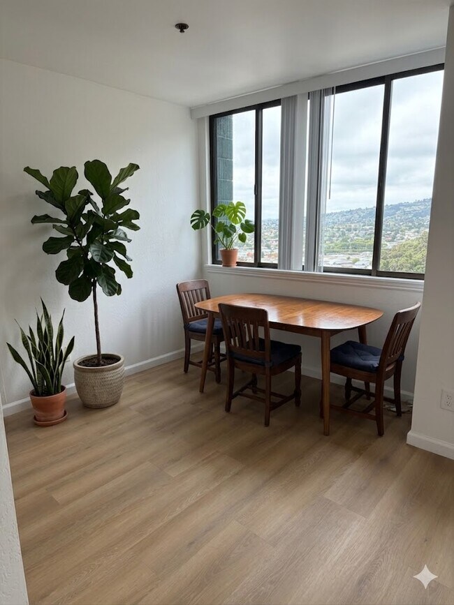 Foto del edificio - 555 Pierce St