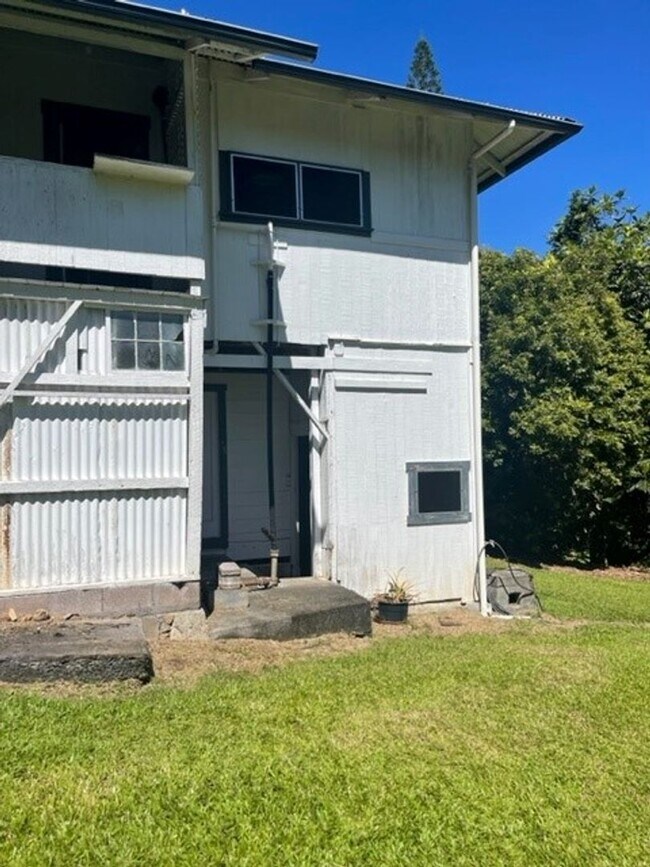 Building Photo - 28-1724 Old Mamalahoa Hwy.