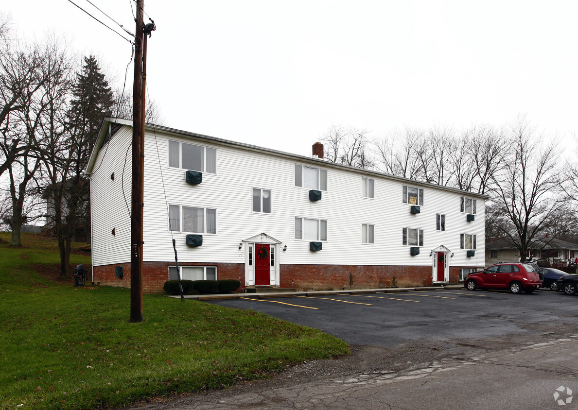 Primary Photo - Colonial Arms Apartments