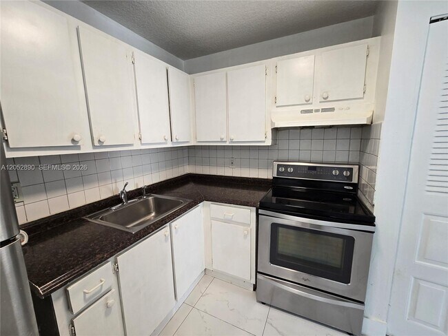 Foto del edificio - 5307 NW 23rd St