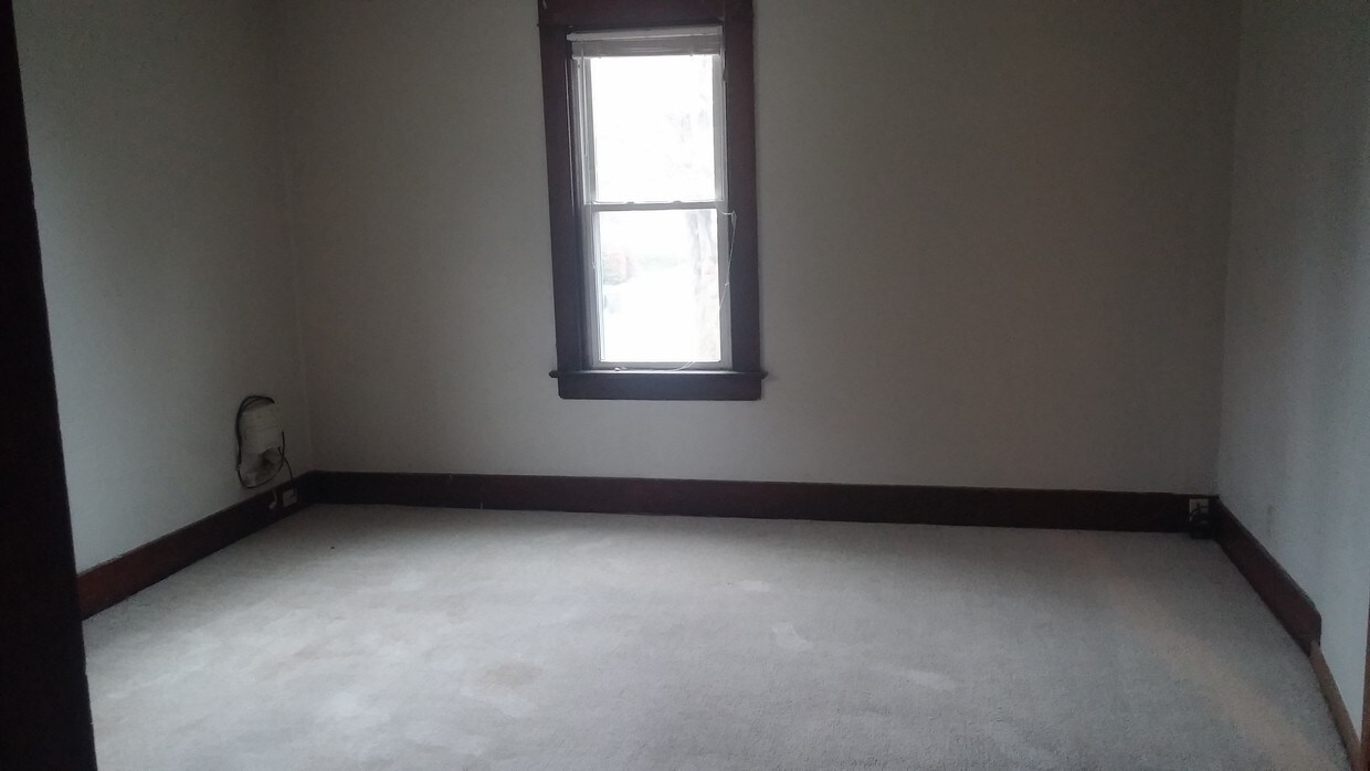 Living Room - 1506 St Marys Ave