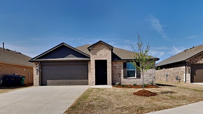 Foto del edificio - Very Nice 4 Bedroom 2 Bath Home in Yukon Schools