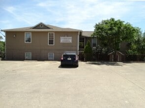 Building Photo - 1016 Blanco Rd