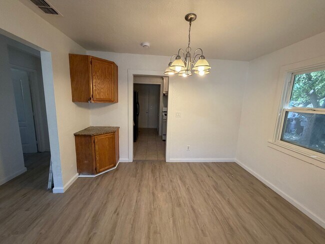 Foto del edificio - 2 Bedroom 1 Bath Home