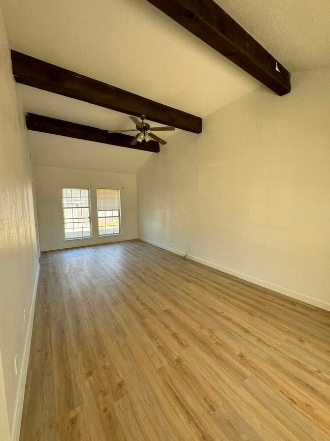 Foto del edificio - 3825 Old Faithful Ct