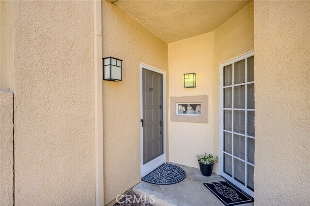 Building Photo - 23735 Del Monte Dr.