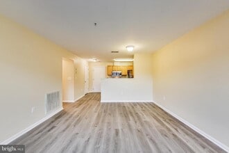 Building Photo - 1343 Clifton St NW