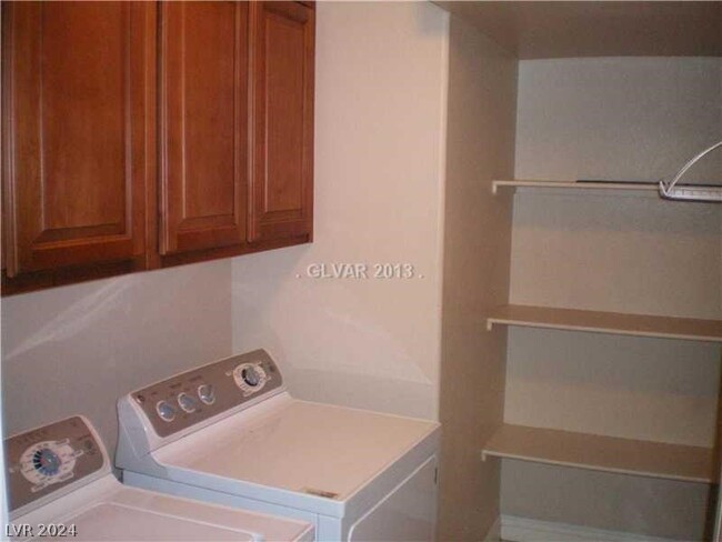 Foto del edificio - 1098 Sheer Paradise Ln