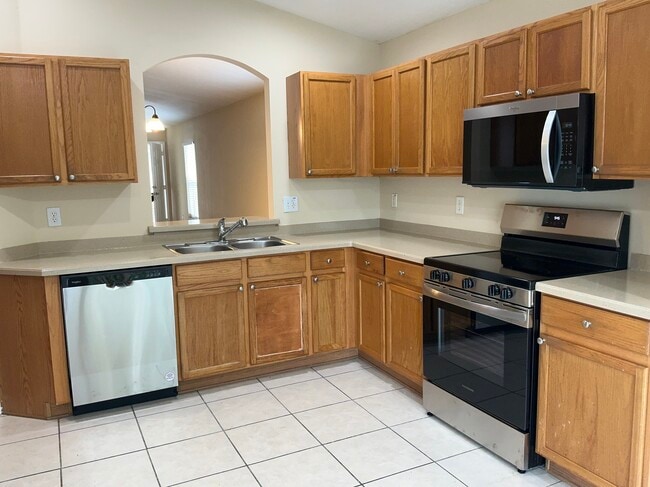 Building Photo - 10234 Perthshire Cir