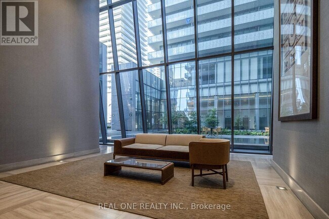 Photo du bâtiment - 50 Charles St E