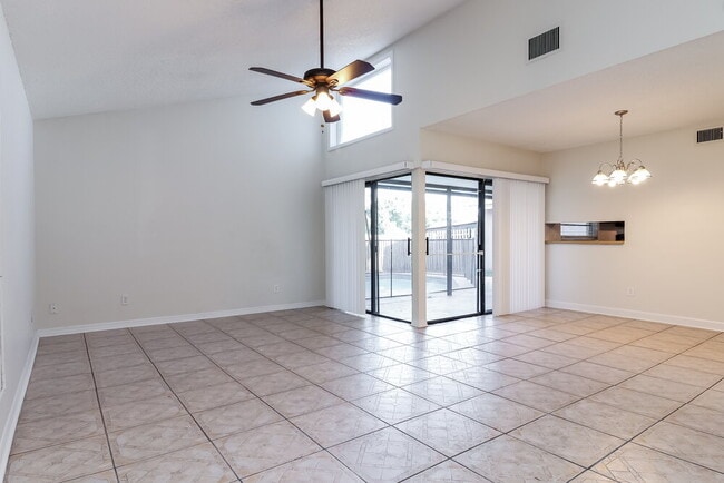 Building Photo - 10375 Chadbourne Dr