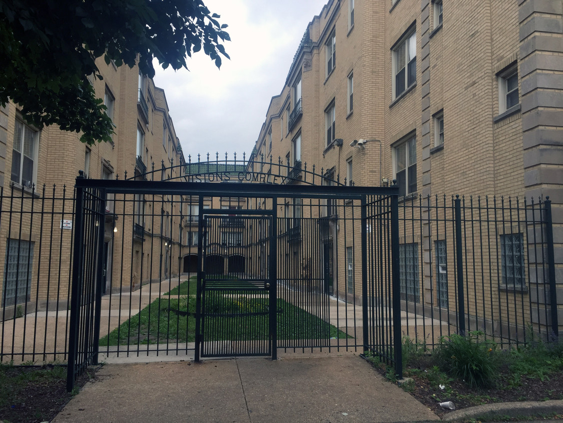 Foto principal - 1217 S Independence Blvd