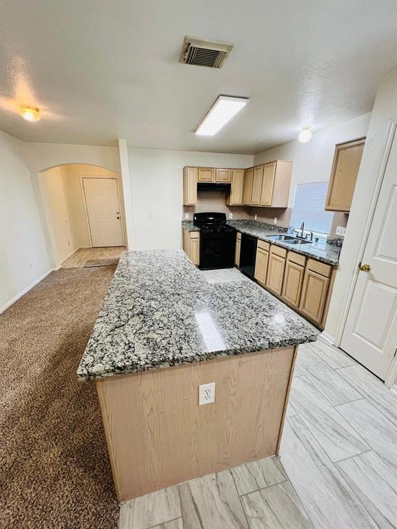 Building Photo - 2027 Mickle Creek Dr