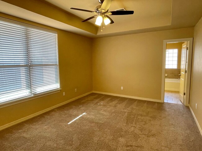 Foto del edificio - Edmond Home in Gated Community & Deer Cree...