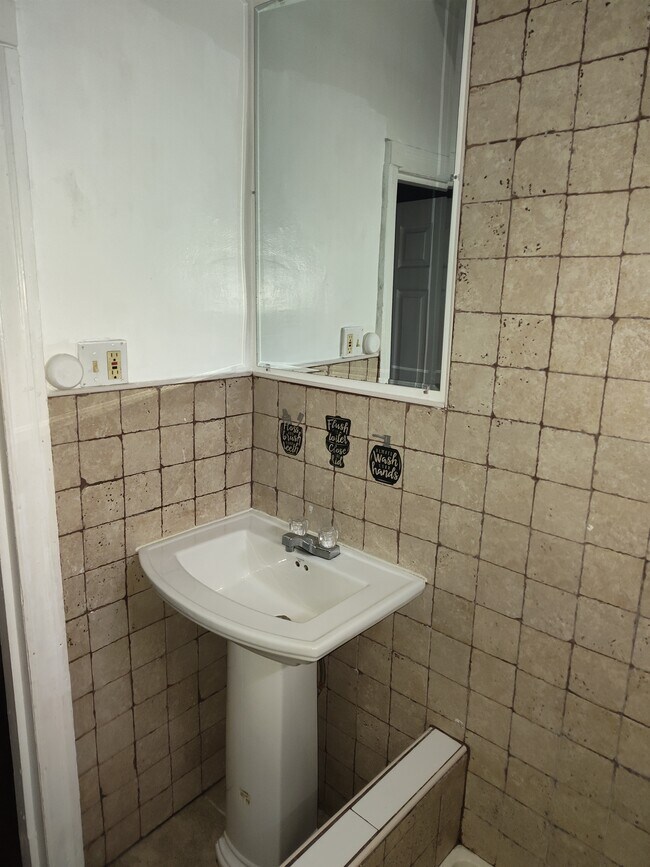 Foto del edificio - 4320 N Darien St