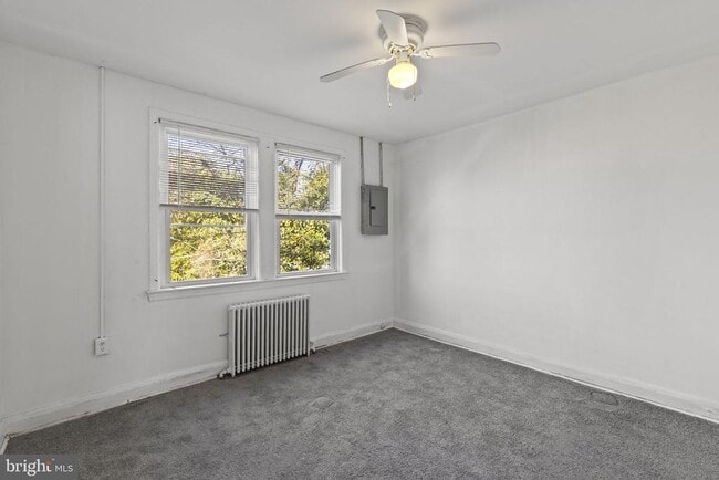 Building Photo - 5626 Midwood Ave