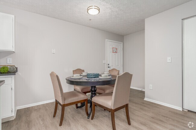 2 habitaciones, 2 baños - 972 pies cuadrados - Comedor - Enclave at Albany Park