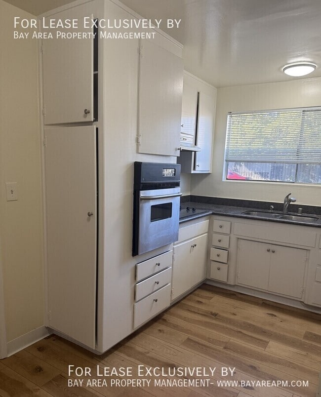 Foto del edificio - 949 E St