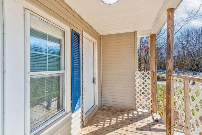 Building Photo - 207 Sunset Ave