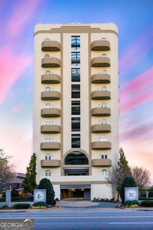 Building Photo - 2161 Peachtree Rd NE
